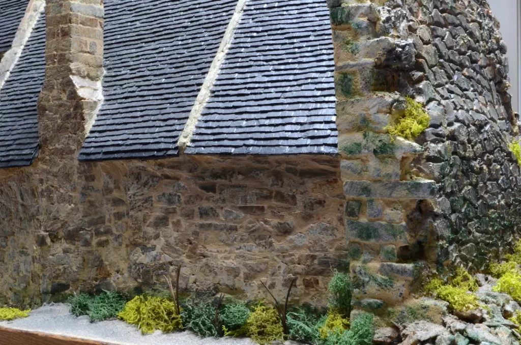 Chateau de Dol-de-Bretagne - Abords - Chapelle et Gde salle Sud