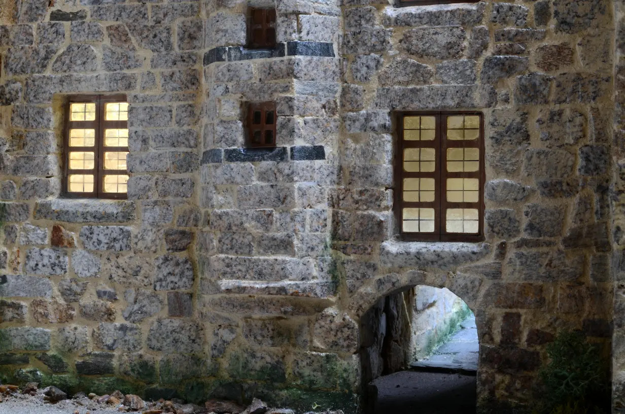 Chateau de Dol-de-Bretagne - Facade Sud - Souterrain