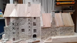 Chateau de Dol de Bretagne - Facade sur Basse Cour en finition